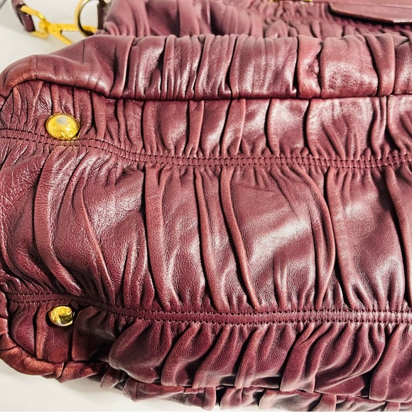 Prada Gaufre Handbag w Eggplant Napa Leather, great condition - Picture 5 of 17